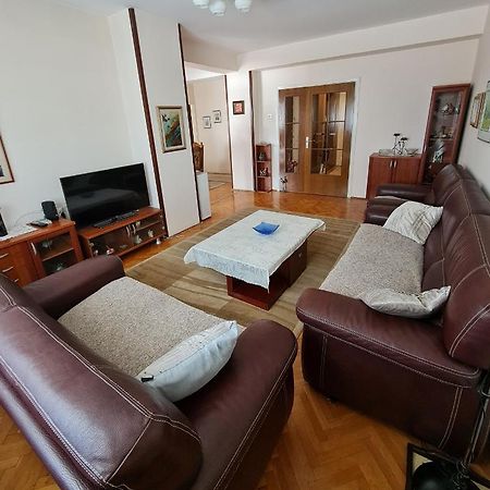 Family Apartment Ivanovic Скопье Экстерьер фото