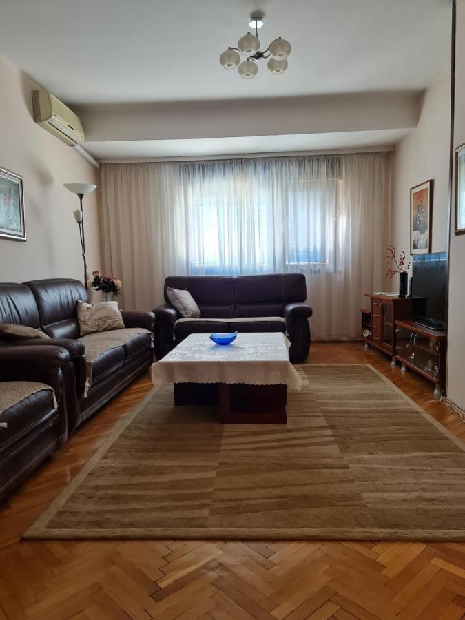 Family Apartment Ivanovic Скопье Экстерьер фото